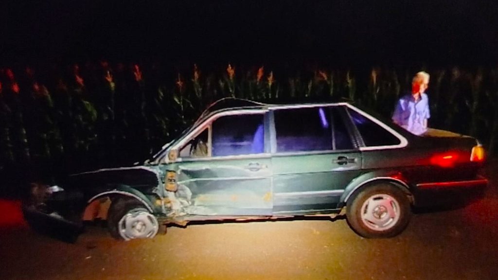 Dois veículos se envolvem em acidente na PR-182 em Maripá