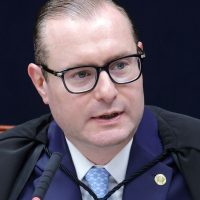 Imagem referente a Zanin, do STF, suspende eleição indireta para governo do Rio