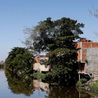 Imagem referente a Calor desigual impulsiona monitoramento do clima em favelas do Rio