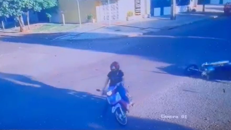 Veja como aconteceu acidente entre duas motocicletas no Santa Cruz