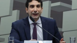 Galípolo: Brasil está mais preparado para volatilidade do petróleo Galípolo: Brasil está mais preparado para volatilidade do petróleo