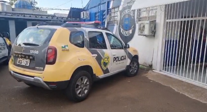 Homem é preso após falsa denúncia de roubo, perseguição a menor e tentativa de suicídio Homem é preso após falsa denúncia de roubo, perseguição a menor e tentativa de suicídio