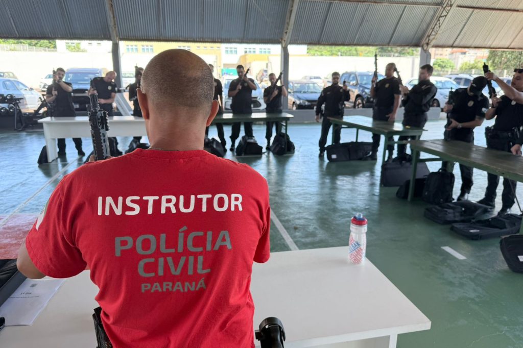 Polícia Civil recebe novos fuzis para combate ao crime em Cascavel e Região Polícia Civil recebe novos fuzis para combate ao crime em Cascavel e Região