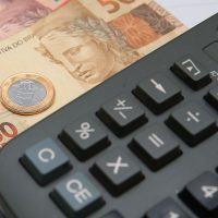 Imagem referente a Governo tem déficit de R$ 30 bilhões em fevereiro