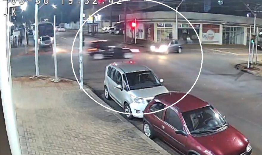 Câmera flagra forte batida que deixou homem ferido na JK com Fortaleza