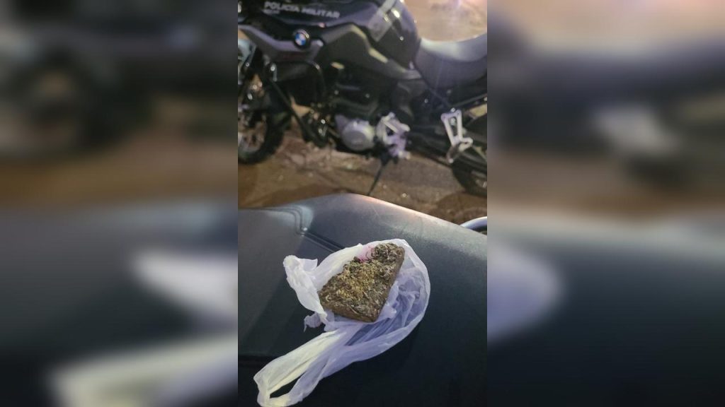 Rocam apreende 21,8 gramas de maconha com jovem de 19 anos no bairro Universitário
