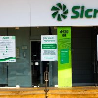 Imagem referente a Empresa questiona cobranças do Sicredi e aponta irregularidades em contratos bancários