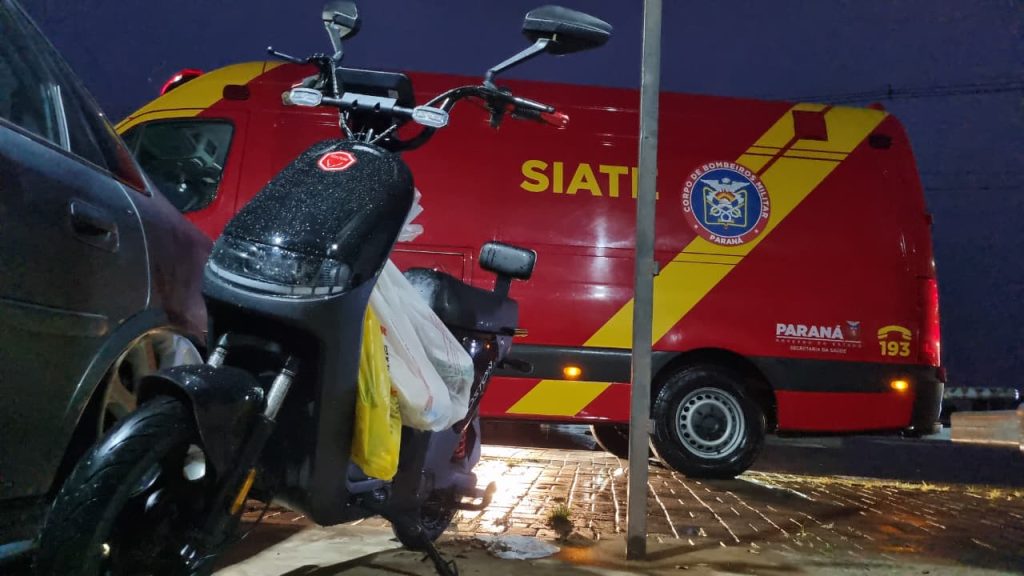 Adolescente fica ferida após queda de patinete em viaduto