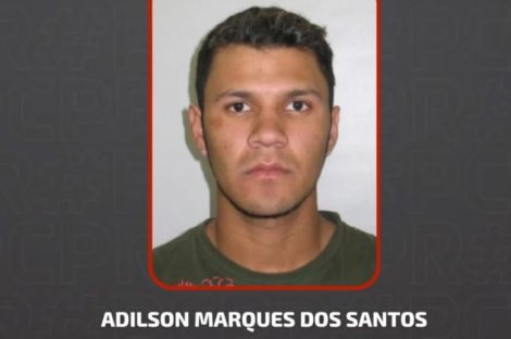 Polícia divulga foto de suspeito de feminicídio em distribuidora e faz apelo por denúncias Imagem referente a Polícia divulga foto de suspeito de feminicídio em distribuidora e faz apelo por denúncias