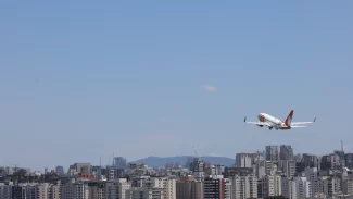 Petrobras anuncia que vai parcelar reajuste do querosene de aviação Petrobras anuncia que vai parcelar reajuste do querosene de aviação