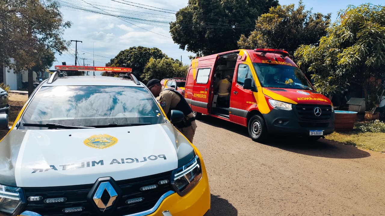 Imagem referente a Com ferimento autoinfligido no abdômen, mulher é socorrida na Rua Veneza
