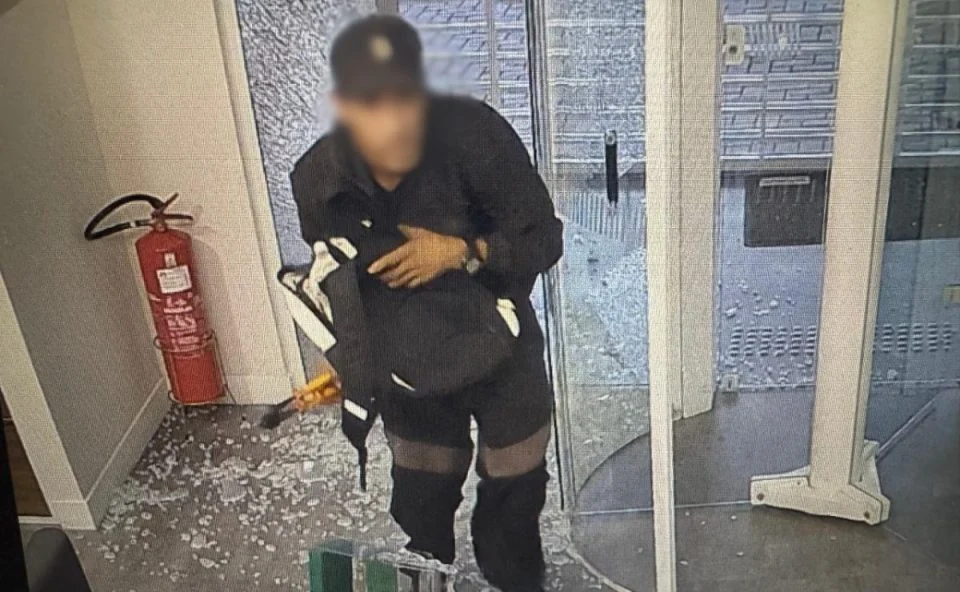 Com 10 furtos qualificados, suspeito de arrombar agências bancárias é preso em Curitiba Com 10 furtos qualificados, suspeito de arrombar agências bancárias é preso em Curitiba