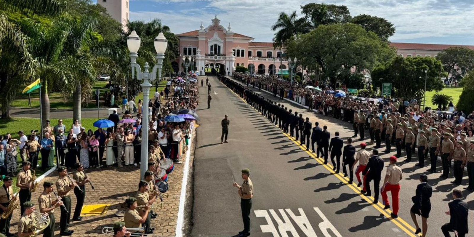 MPF quer mais mulheres em escola de cadetes do Exército MPF quer mais mulheres em escola de cadetes do Exército