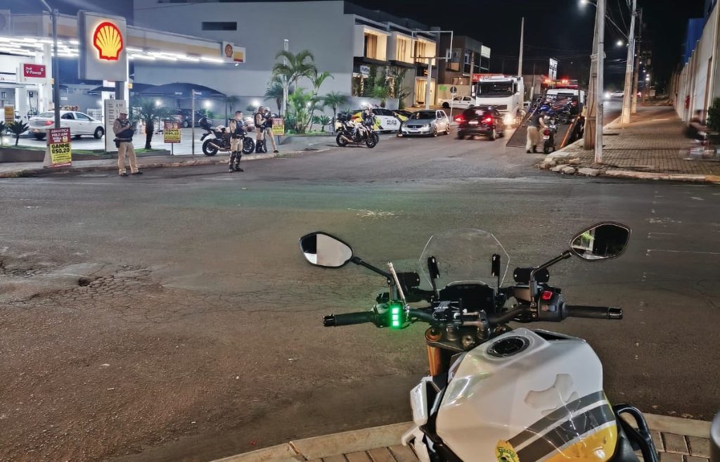 Operação de Trânsito aplica 102 infrações e recolhe cinco motocicletas na zona norte