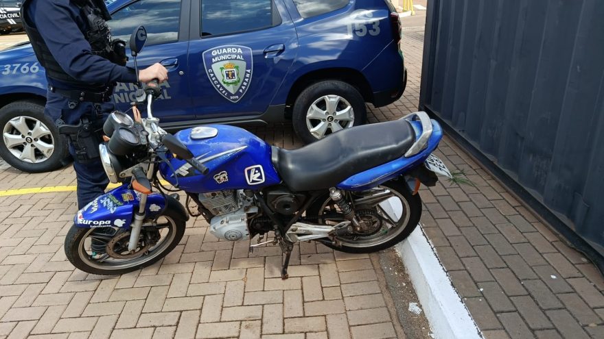 Motocicleta furtada é recuperada pela Guarda Municipal em Cascavel após denúncia