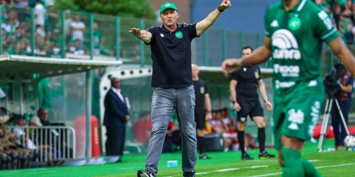 Chapecoense anuncia demissão do técnico Gilmar Dal Pozzo Imagem referente a Chapecoense anuncia demissão do técnico Gilmar Dal Pozzo