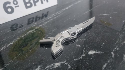 Homem é detido com faca após ocorrência de violência doméstica em Anahy Imagem referente a Homem é detido com faca após ocorrência de violência doméstica em Anahy