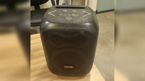 Som alto termina com apreensão de equipamento no Bairro Santa Cruz, em Cascavel Imagem referente a Som alto termina com apreensão de equipamento no Bairro Santa Cruz, em Cascavel