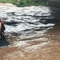 Imagem referente a Bombeiros encontram corpo de desaparecida após chuva em Piracicaba