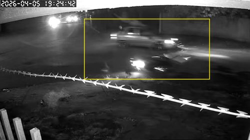 Câmera flagra violento acidente com moto no bairro Interlagos Imagem referente a Câmera flagra violento acidente com moto no bairro Interlagos