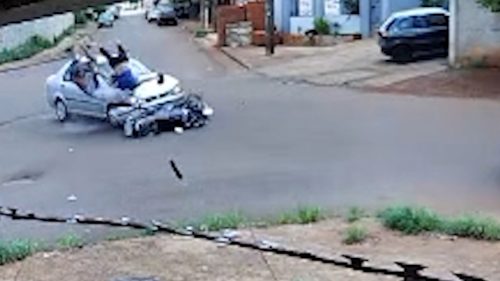 Novo vídeo mostra que cruzamento no Interlagos já havia registrado outro acidente grave Imagem referente a Novo vídeo mostra que cruzamento no Interlagos já havia registrado outro acidente grave