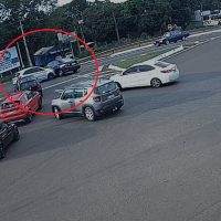 Imagem referente a Câmera registra acidente de trânsito na BR-277, em Santa Tereza do Oeste