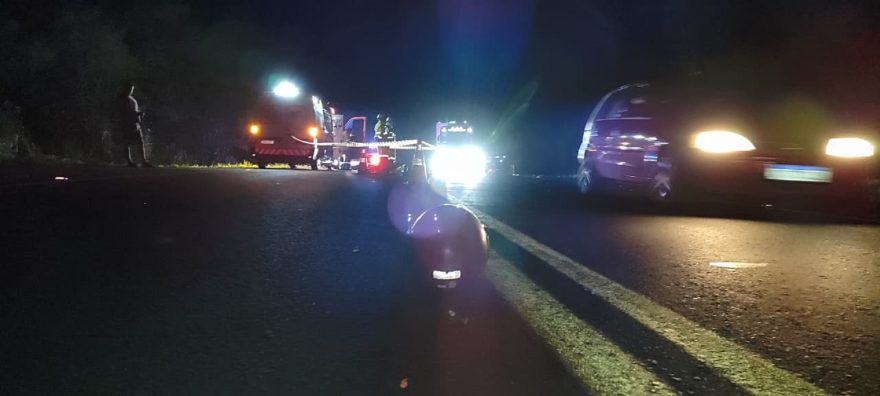 Colisão frontal entre moto e caminhão deixa um morto na BR-163