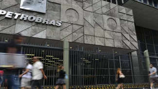 Petrobras destitui diretor de área que vendeu gás com 100% de ágio
