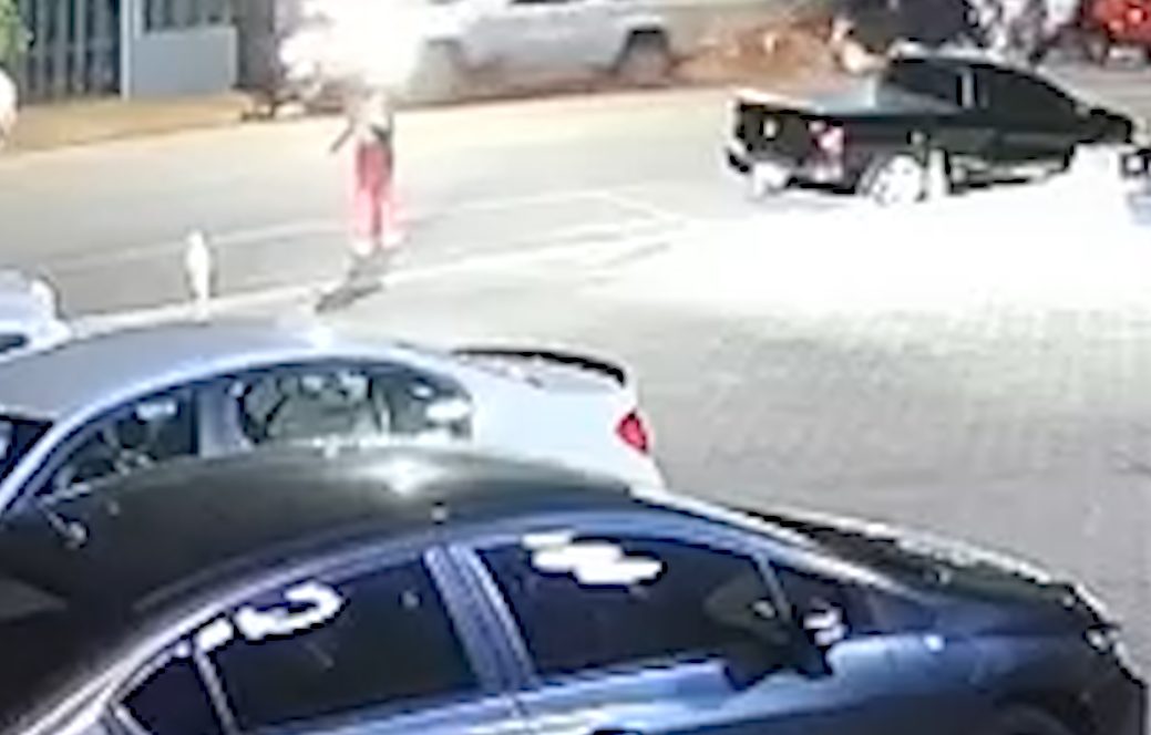 Motorista embriagado que atropelou sete pessoas é indiciado por tentativa de homicídio; veja vídeo Motorista embriagado que atropelou sete pessoas é indiciado por tentativa de homicídio; veja vídeo