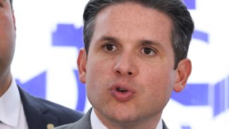 Motta diz que fim da escala 6x1 será debatida por meio de PEC