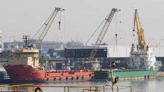 Balança comercial tem superávit mais baixo para março desde 2020