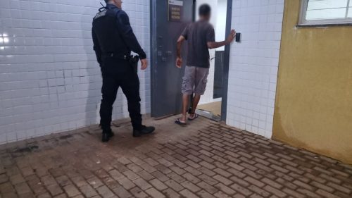 Homem de 44 anos é preso em Cascavel após decisão da Justiça Imagem referente a Homem de 44 anos é preso em Cascavel após decisão da Justiça