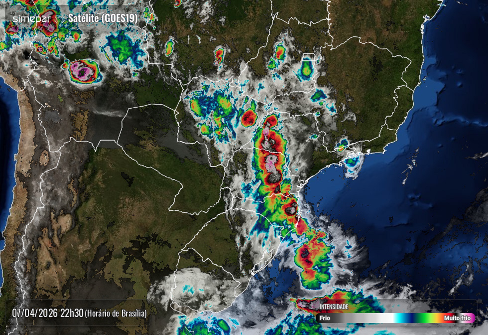 Tempestade avança pelo Paraná com ventos de até 80 km/h e chuva intensa no Oeste Tempestade avança pelo Paraná com ventos de até 80 km/h e chuva intensa no Oeste