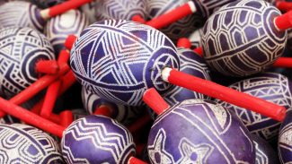 Em Brasília, artesãos indígenas veem obras como ação de resistência