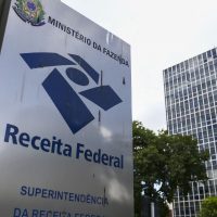 Imagem referente a Receita regulamenta tributação mínima de 15% para multinacionais