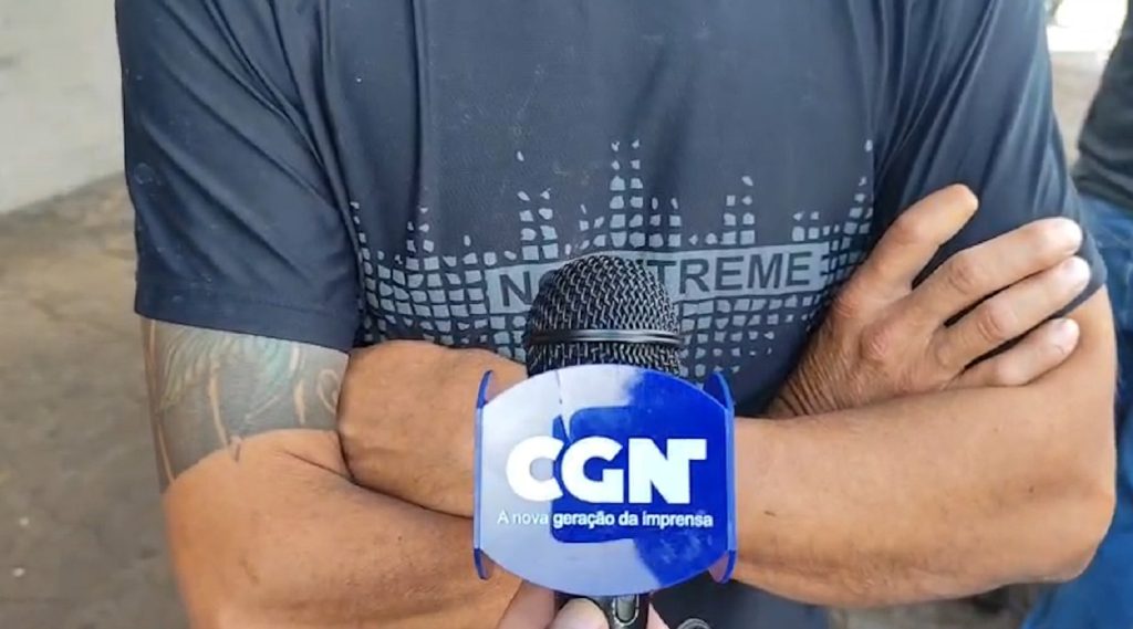 “Colidiu com a moto e trouxe ela pra dentro do bar”, diz testemunha que estava na mercearia destruída