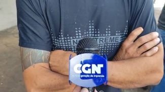 “Colidiu com a moto e trouxe ela pra dentro do bar”, diz testemunha que estava na mercearia destruída