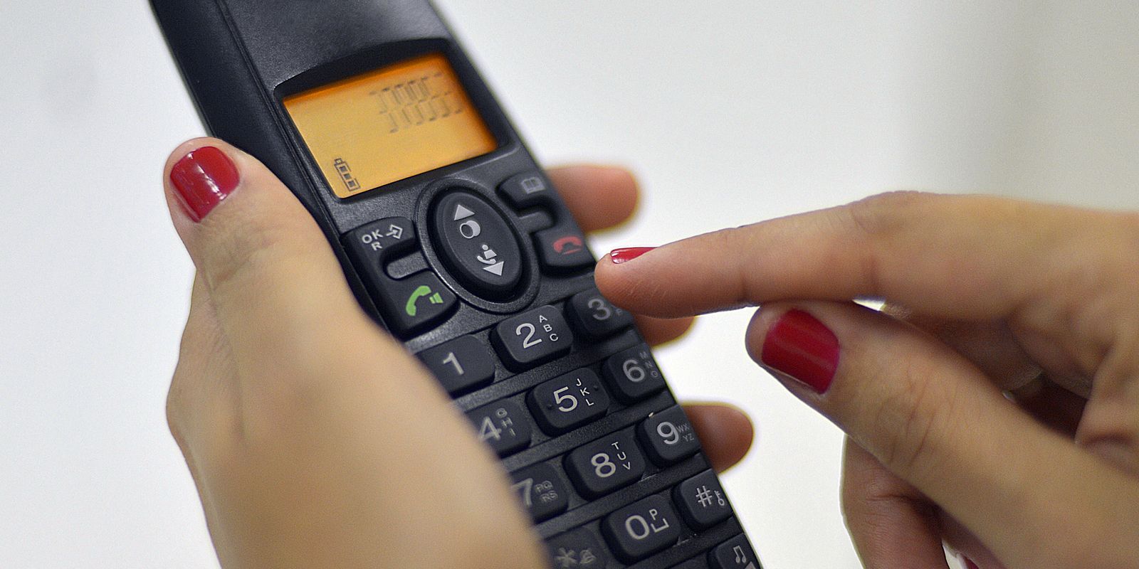 Serviço de telefonia fixa da operadora Oi é vendido por R$ 60 milhões Serviço de telefonia fixa da operadora Oi é vendido por R$ 60 milhões