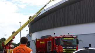 Incêndio no Velódromo do Rio é controlado; pista não teve impacto
