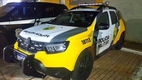 Jovens caem de moto após fuga da PM e são flagrados com maconha em Santa Tereza do Oeste