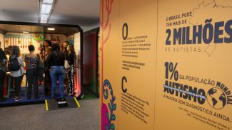 Autismo: pesquisa aponta baixo acesso a diagnóstico e terapias