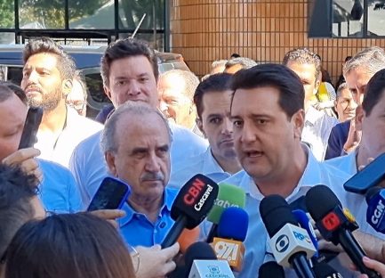 Ratinho Junior fala sobre sucessão ao Governo do Paraná e aponta preferência por candidato do PSD Imagem referente a Ratinho Junior fala sobre sucessão ao Governo do Paraná e aponta preferência por candidato do PSD