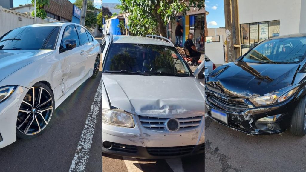 BMW, Parati e Prisma se envolvem em acidente na Avenida Carlos Gomes