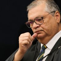 Imagem referente a Dino profere segundo voto contra lei de SC que proibiu cotas raciais