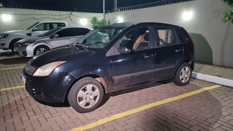 Fiesta cheio de doces é abordado na PR-180 e motorista vai parar na delegacia