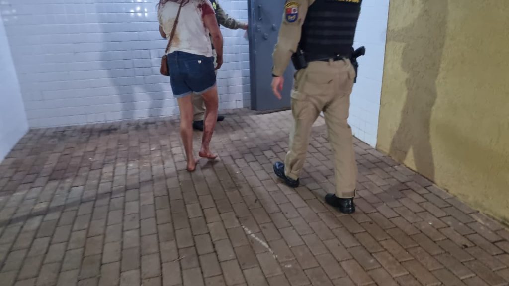 Mulher é presa após agredir irmã durante discussão familiar em Cascavel