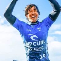 Imagem referente a Miguel Pupo abre temporada do surfe com vitória em final brasileira