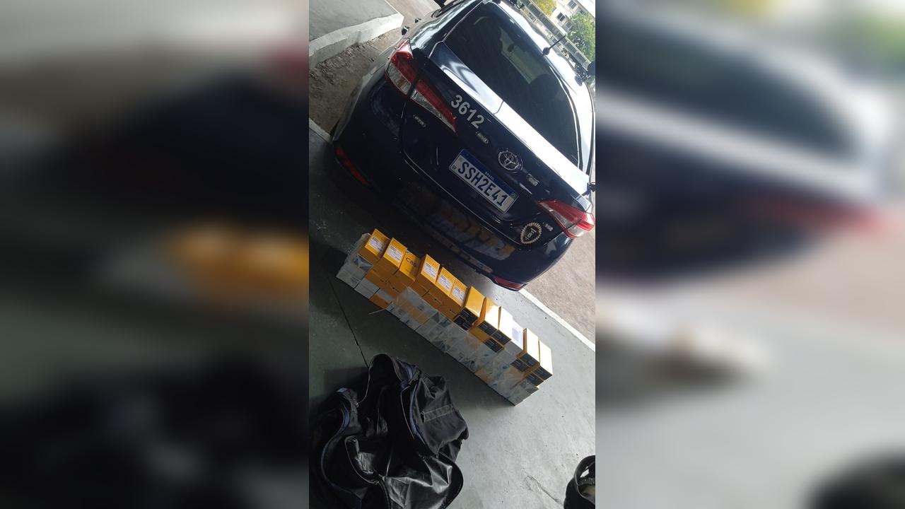 Mulher é flagrada com 59 celulares sem nota fiscal na Rodoviária Mulher é flagrada com 59 celulares sem nota fiscal na Rodoviária