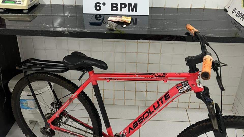 Jovem é preso por tráfico após tentativa de fuga no Bairro Universitário