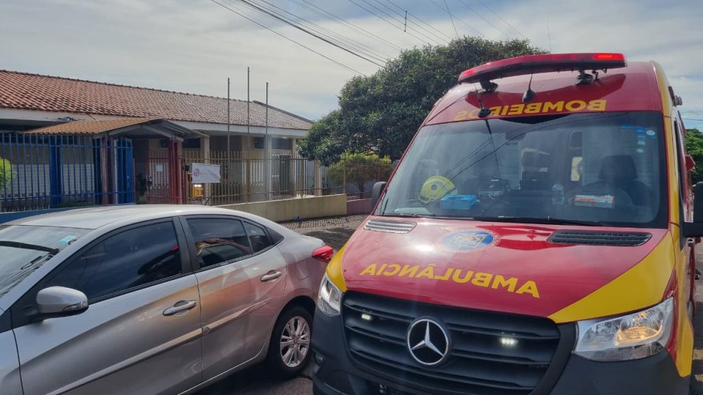 Com ferimento na cabeça, criança é socorrida em escola no Maria Luiza